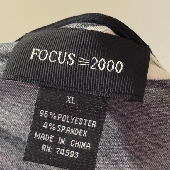 NWT Focus 2000 Black and White Patterned Sleeveless Top, size XL - Picture 6 of 7